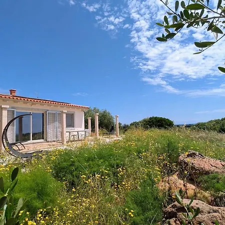 Countryside Retreat With Distant Sea View Villa