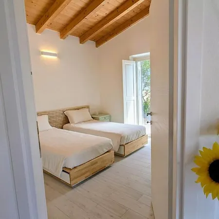 Countryside Retreat With Distant Sea View Villa