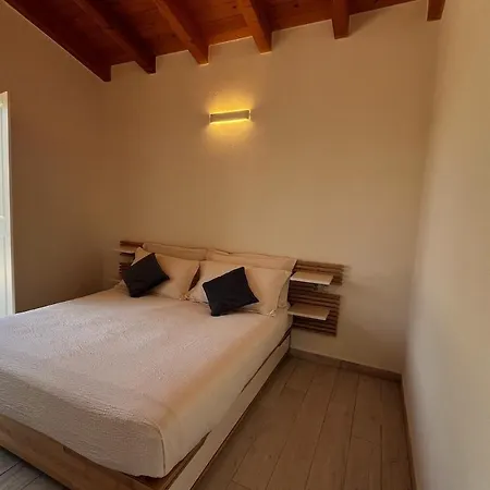 Villa Countryside Retreat With Distant Sea View Orosei