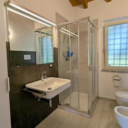 Private Countryside Retreat, Distant Sea View