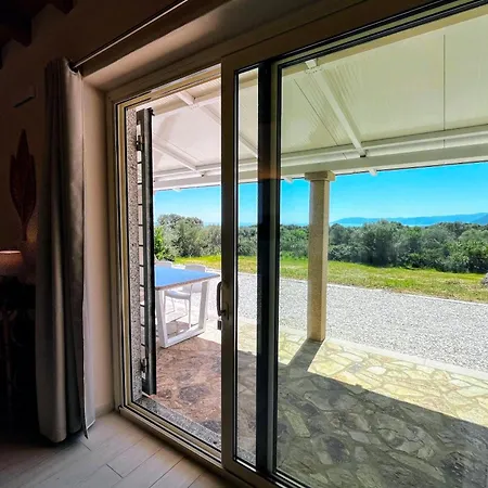 Private Countryside Retreat, Distant Sea View